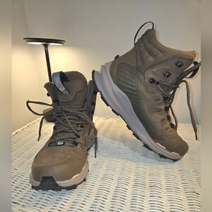 Women’s Northface VECTIV™ Fastpack Insulated Waterproof Hiking Boots